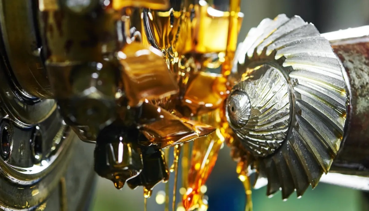 Критерии выбора индустриальных масел Adeco для разных отраслей